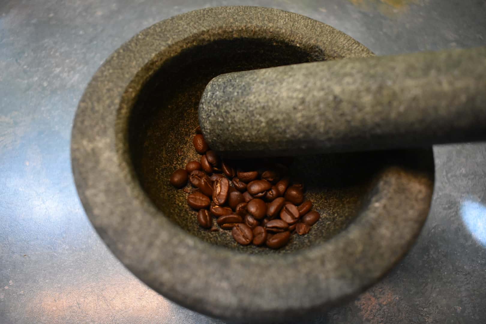 How to Grind Coffee Beans in a Magimix and 6 Other Techniques