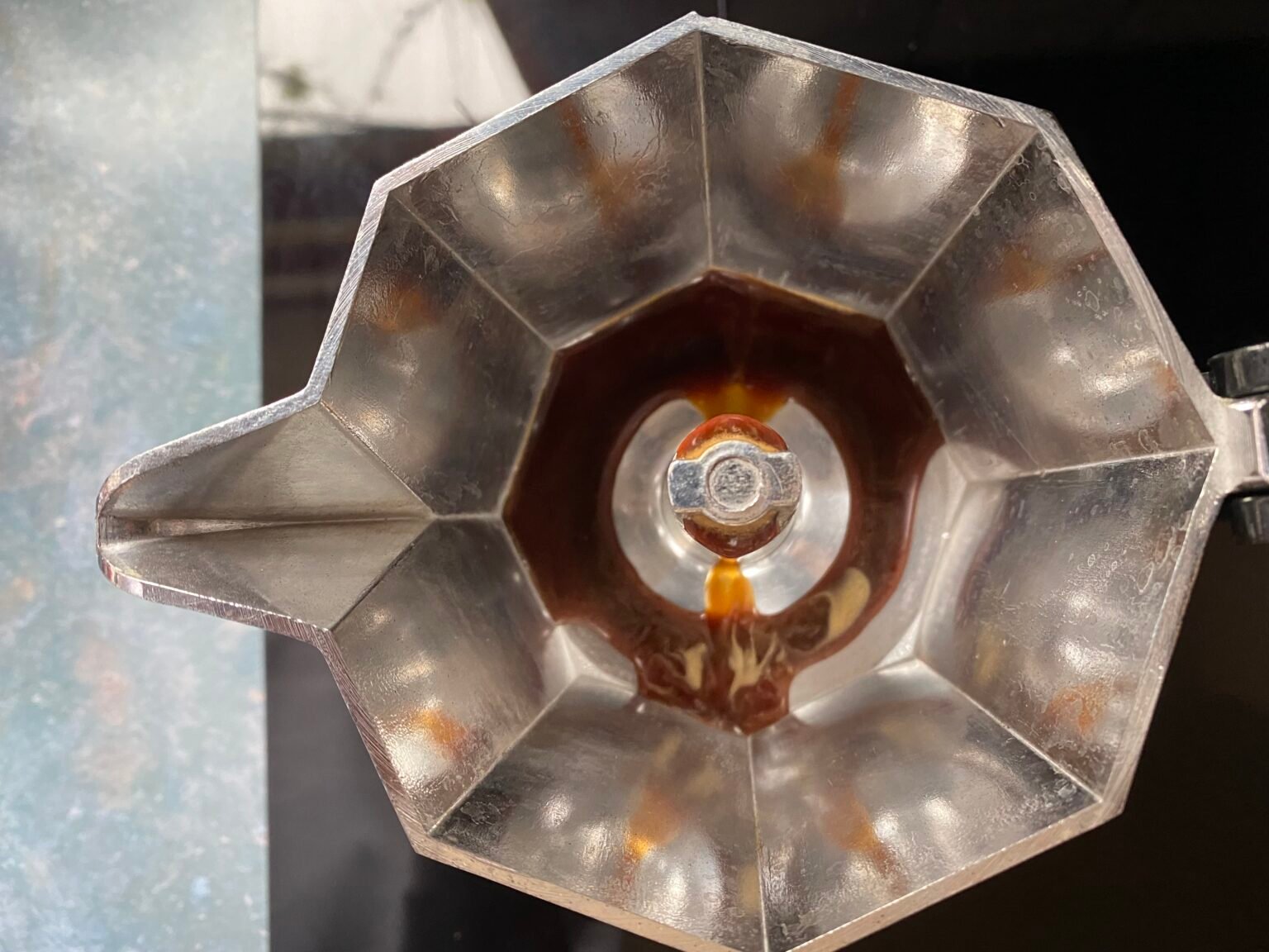 Moka Pot The Pros & Cons of This Espresso Maker (2024)